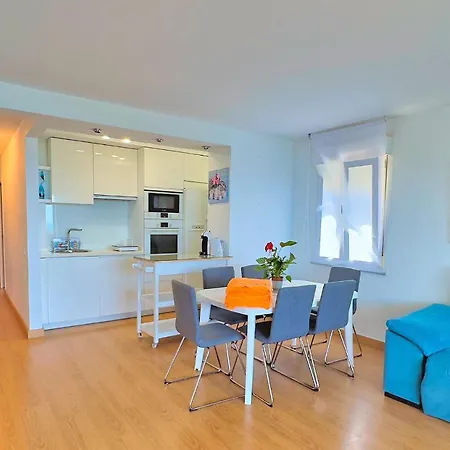 Apartment Ed. Larycorte 2d. Exclusive Sea Front In Center. *